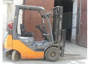 Б/В навантажувач TOYOTA 32-8FG15