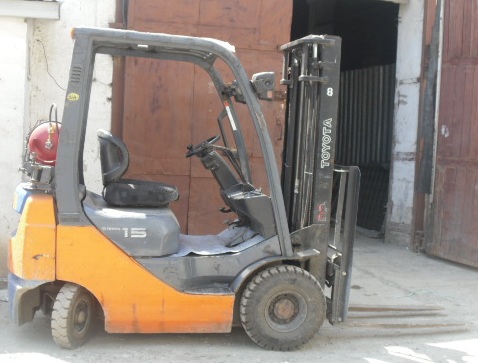 Б/В навантажувач TOYOTA 32-8FG15